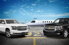 Experience Luxury and Comfort with the Best Limo Service Experience Luxury and Comfort with the Best Limo Service